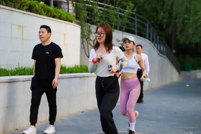 体美汇游泳健身_必爱体健身_维体利亚健身