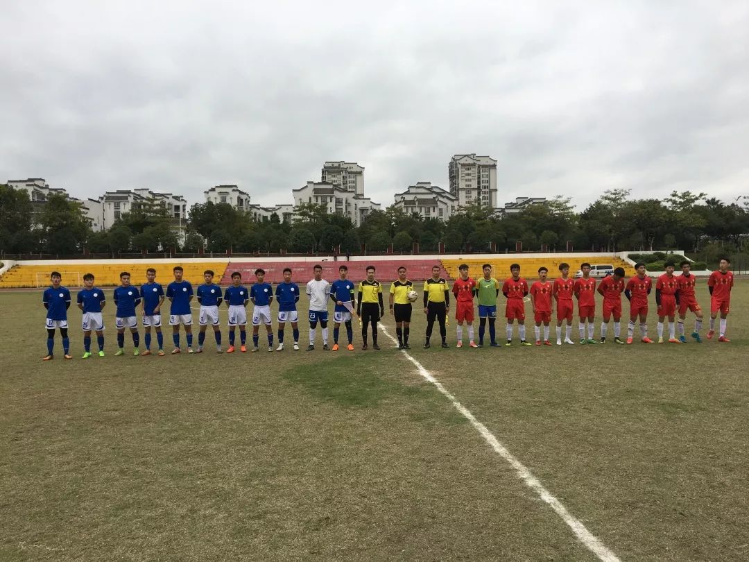 中学生联赛足球冠军是谁_中学生足球联赛冠军_中学生联赛足球冠军奖金多少